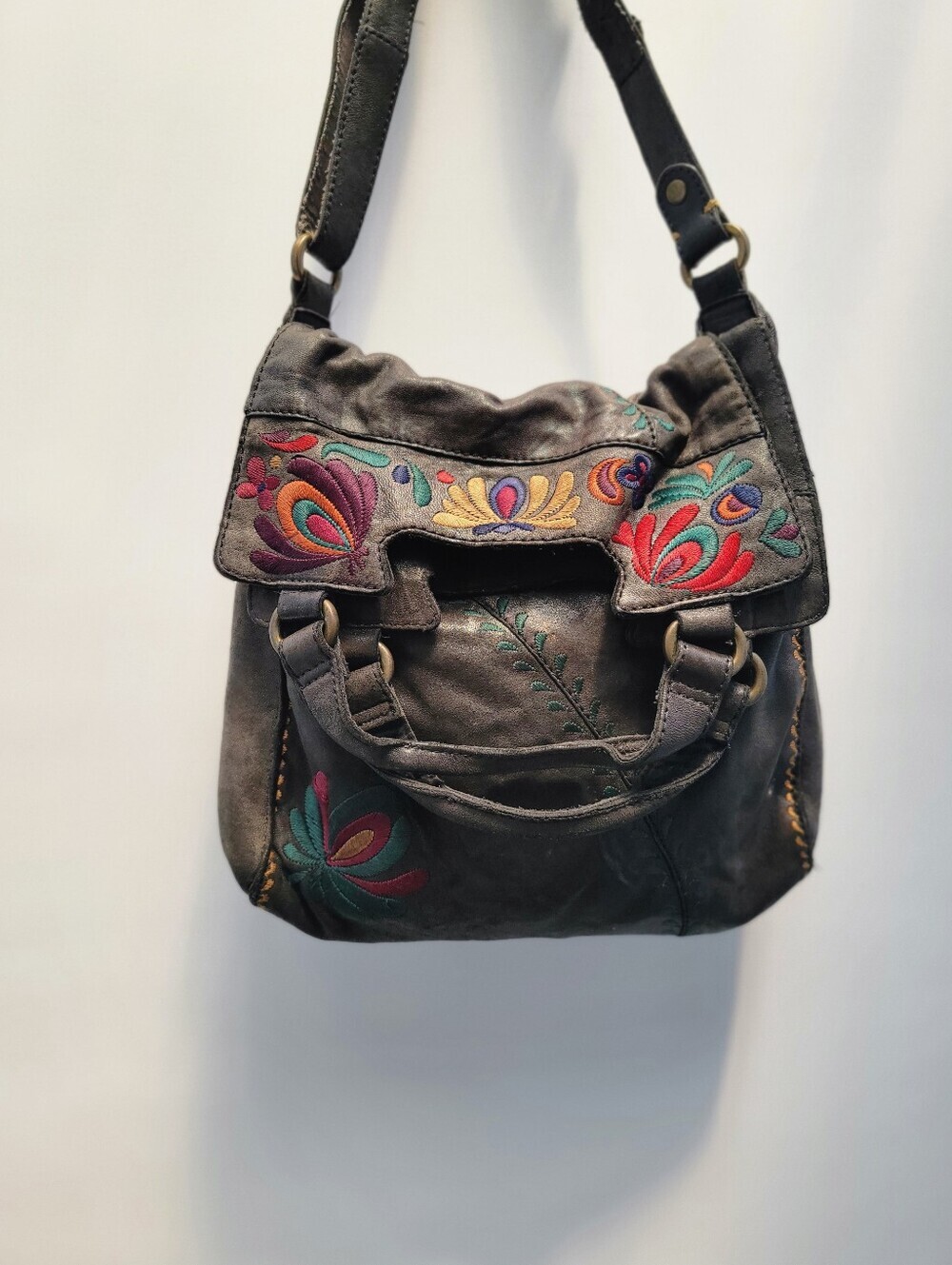 Lucky Brand Abbey Road Vintage Black Leather Hobo Bag Boho Embroidered Festival - Picture 6 of 15